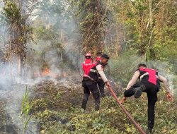 Satgas Preventif Bina Karuna Dofior Gerak Cepat Padamkan Kebakaran di Klasaman